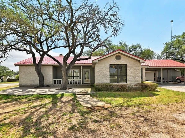 216 N Avenue Q, Johnson City, TX 78636