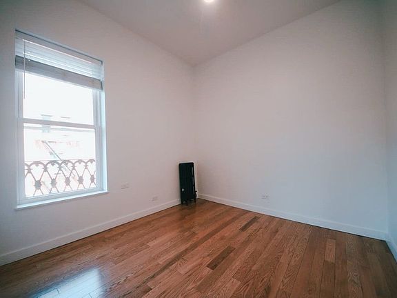 2nd image of 164 Thompson St APT 7