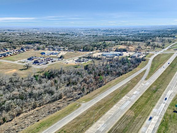 3rd image of 3015 Ridge Dr