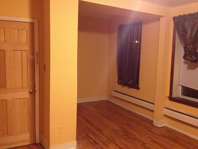 2nd image of 252 Saratoga Ave