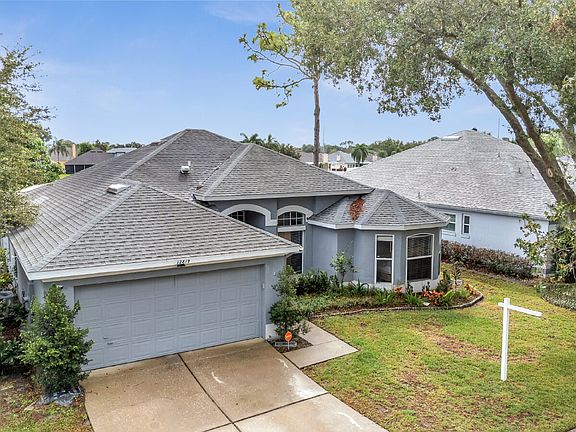 2nd image of 12819 Waterhaven Cir