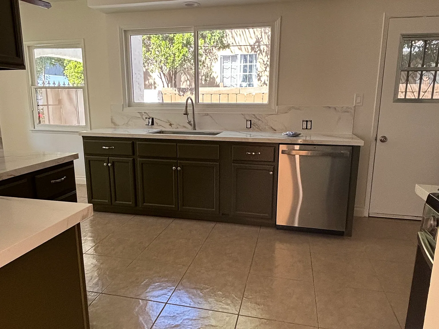 4 bed, 1786 sqft, $5,300 — Photo 4