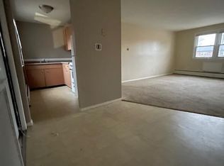 64 Orchard St #1, East Hartford, CT 06108