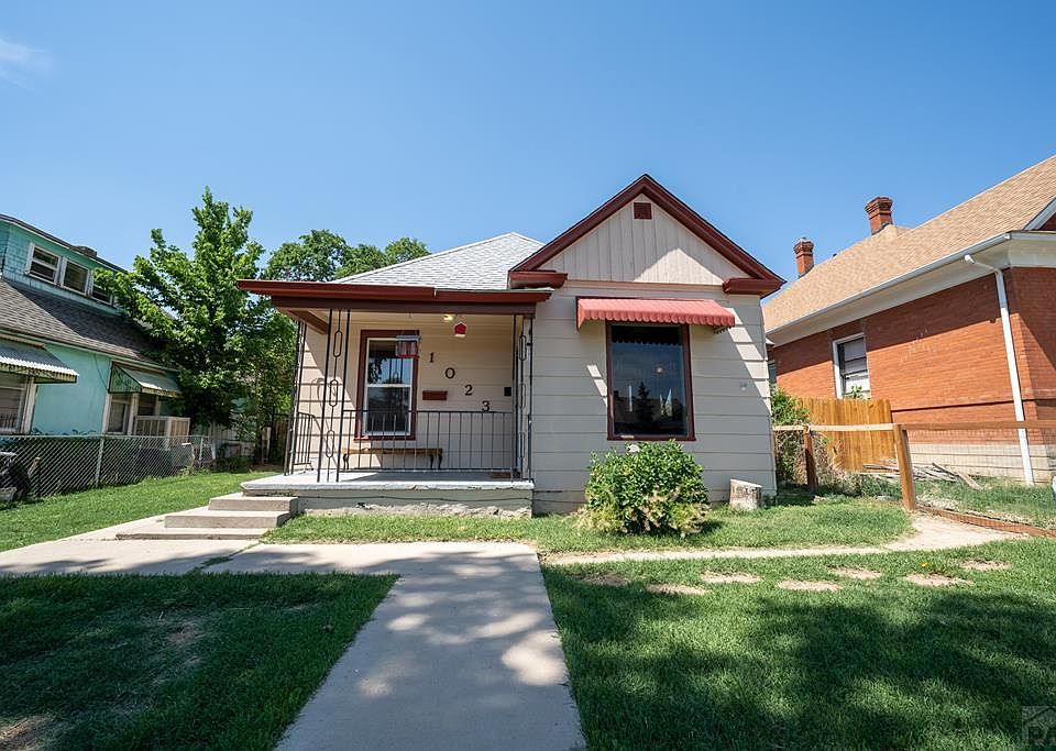 1st image of 1023 E 6th St