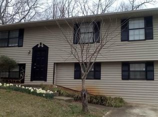 1220 Mannbrook Dr, Stone Mountain, GA 30083