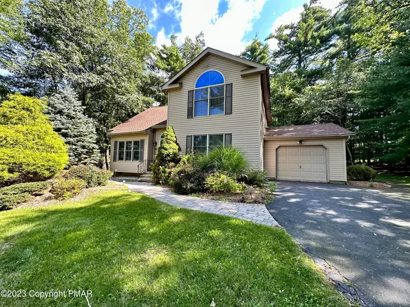 5301 Hilltop Cir, East Stroudsburg, PA 18301