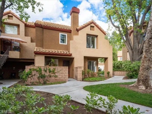 22613 Copper Hill Dr Unit 123, Santa Clarita, CA 91350