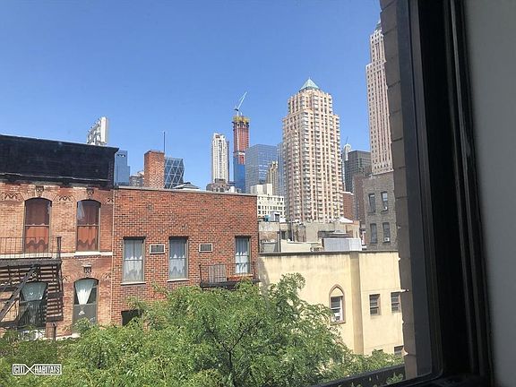 3rd image of 416 W 47th St APT 1E