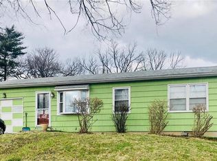 3715 NE Cypress Ave, Kansas City, MO 64117
