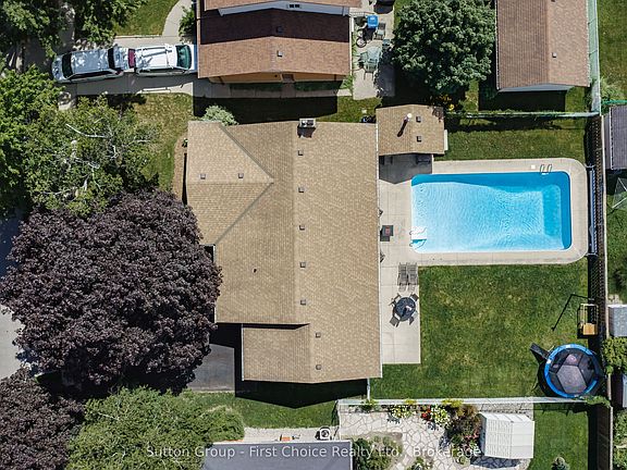 4th image of 29 Windemere Cres