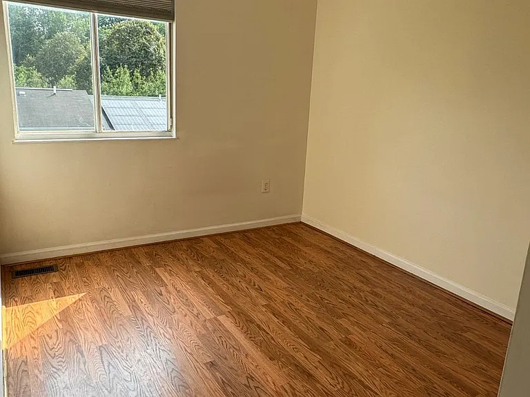 19048 Partridge Wood Dr — Photo 15