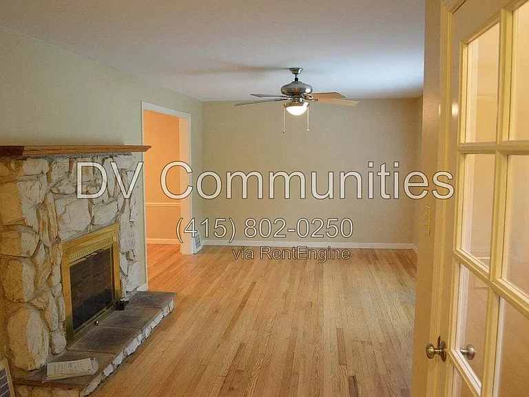 23805 E Groveland Rd — Photo 5