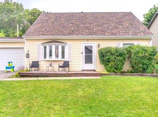 389 Rainier Rd, Valparaiso, IN 46385