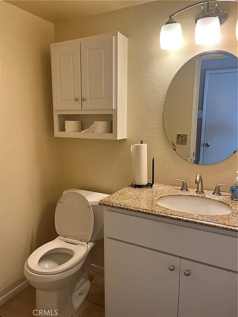 2 bed, 1.5 bath, 1476 sqft, $3,200 — Photo 3