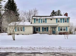 2 Hillside Dr, Marcellus, NY 13108