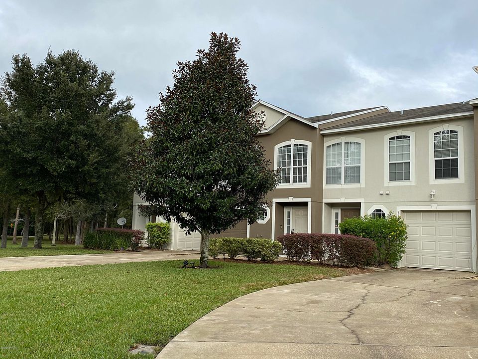 1st image of 11560 Hickory Oak Dr