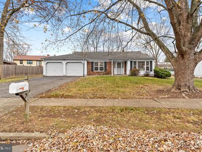 4 David Dr, Ewing, NJ, 08638