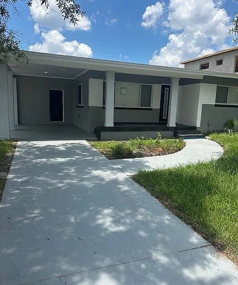 2943 W Beach St — Photo 12