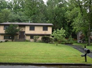 3 Deer Park Rd, Orangeburg, NY 10962