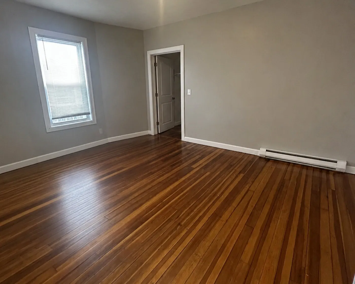 2 bed, 1000 sqft, $2,350 — Photo 4