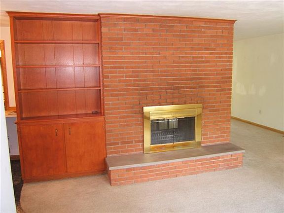 2nd image of 501 Eastdale Dr