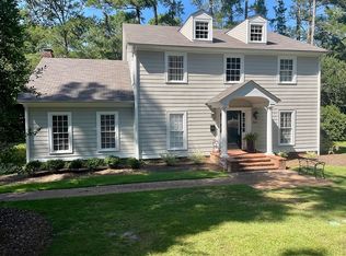 360 Valley Rd, Fayetteville, NC 28305