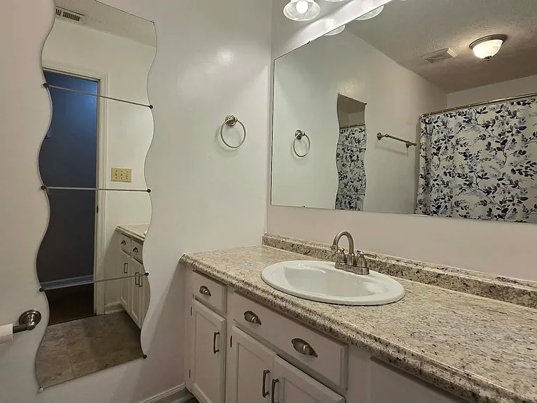 700 Rim Rd — Photo 35