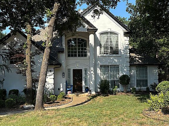 2nd image of 200 N Bradbury Dr