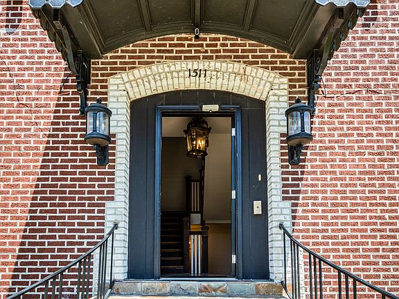 2nd image of 1511 S Baltimore Ave APT 7