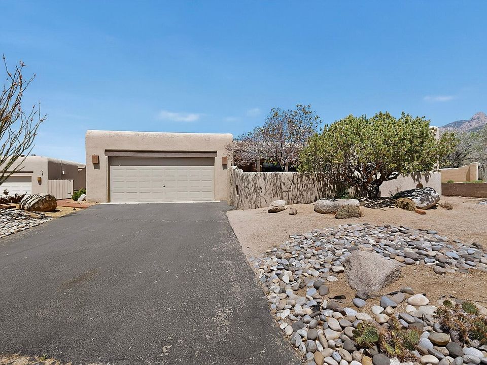 1st image of 2770 Wolfberry Pl NE