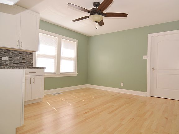 5th image of 4420 S Komensky Ave