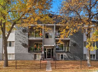 833 B Ave N #2A, Saskatoon, SK S7L1E6