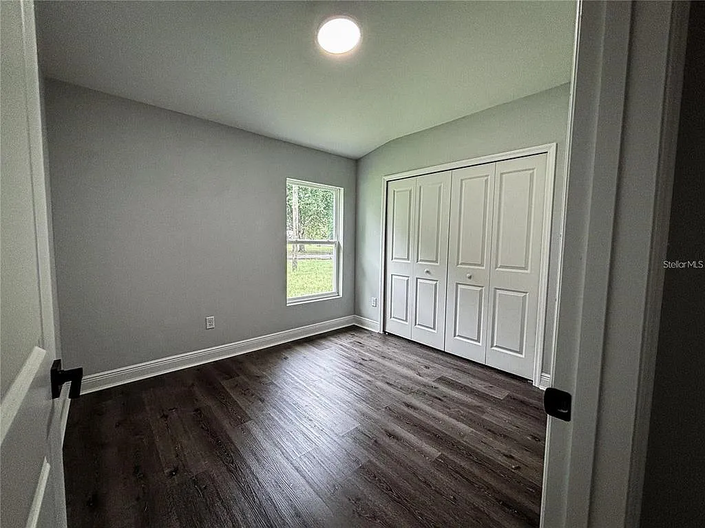3 bed, 2.0 bath, 1011 sqft, $1,697 — Photo 2