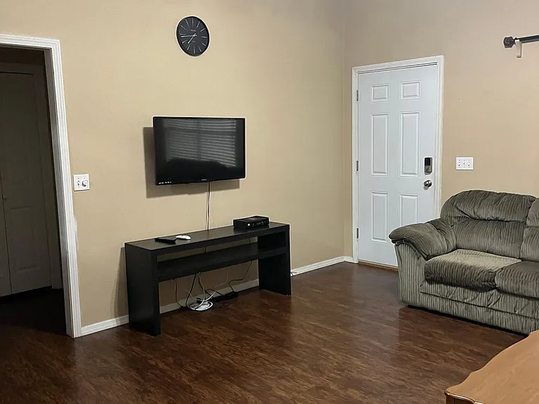 1845 N Albany Ln — Photo 8