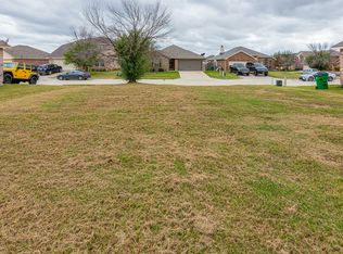 12928 Kingsgate Dr, Rhome, TX 76078