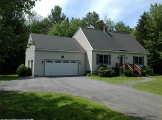 34 Woodridge Dr, Standish, ME 04084