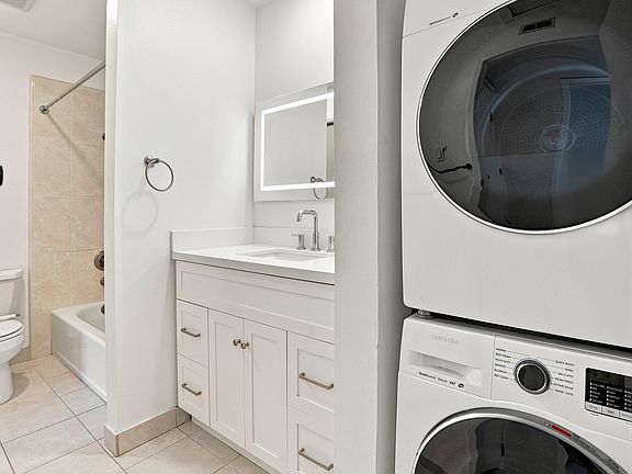 3rd image of 1925 46th Ave APT 108