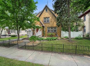 224 Broad St, Menasha, WI 54952