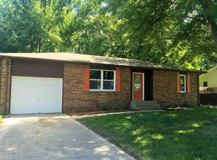 1054 Dutchman Ln, Seymour, IN 47274