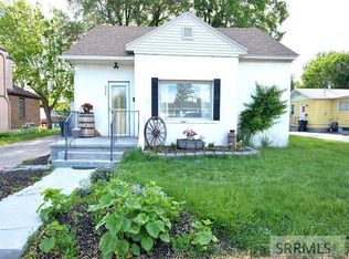 338 N Park Ave, Shelley, ID 83274