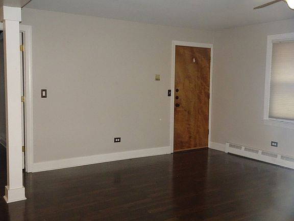 2nd image of 5464 W Higgins Ave APT 1S