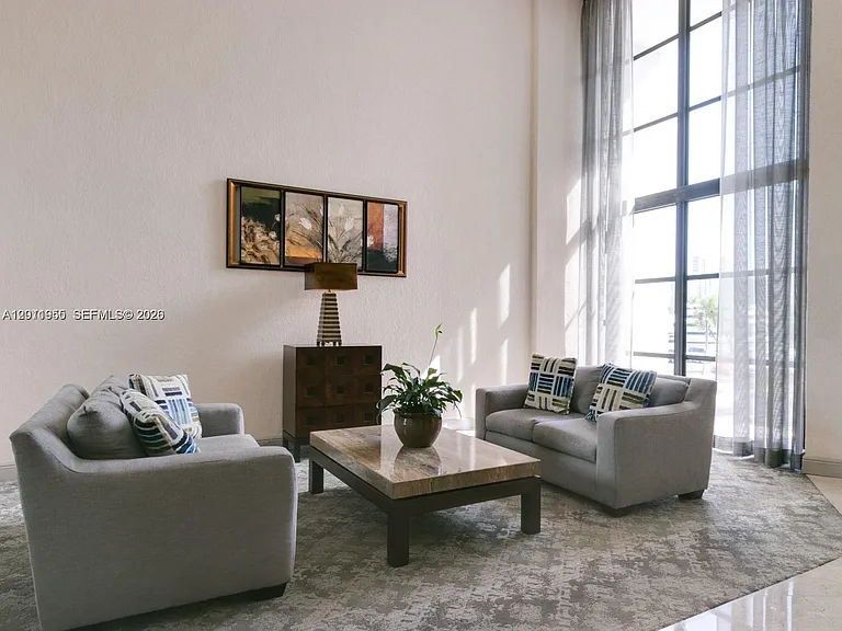 400 Leslie Dr #831 — Photo 5