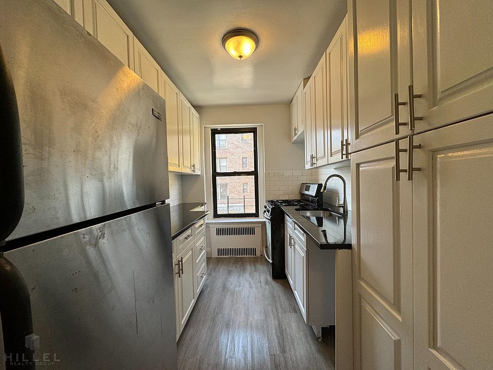 1st image of 4915 Skillman Ave APT 1K