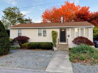 47 Villa Ave, North Providence, RI, 02904