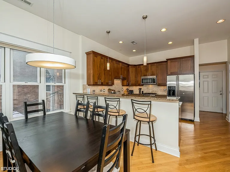 2905 N Halsted St #302 — Photo 7