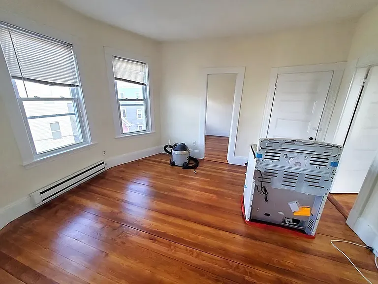 38 Jefferson St #3A — Photo 5