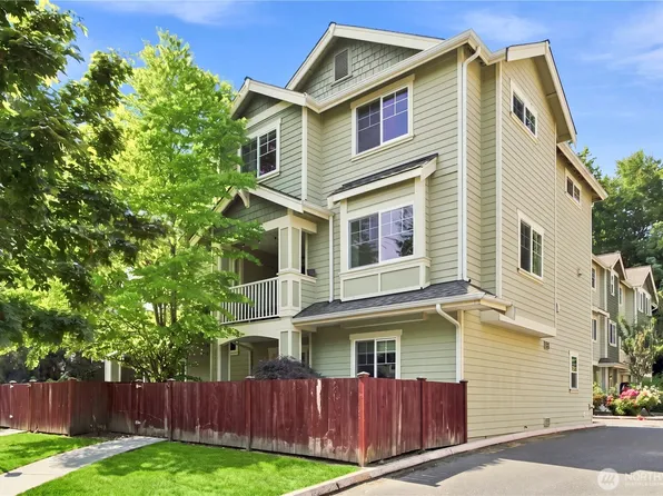 21416 50th Avenue W #3, Mountlake Terrace, WA 98043
