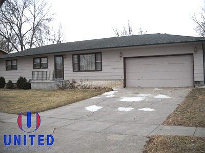 1st image of 505 E 32nd St
