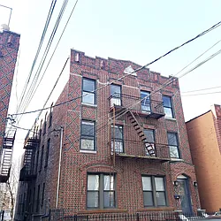 Rented by Real Team Brokerage