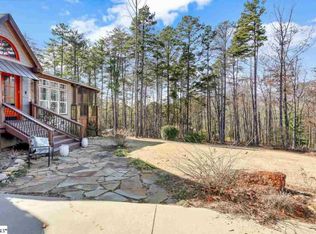 122 Wren Ln, Pickens, SC 29671